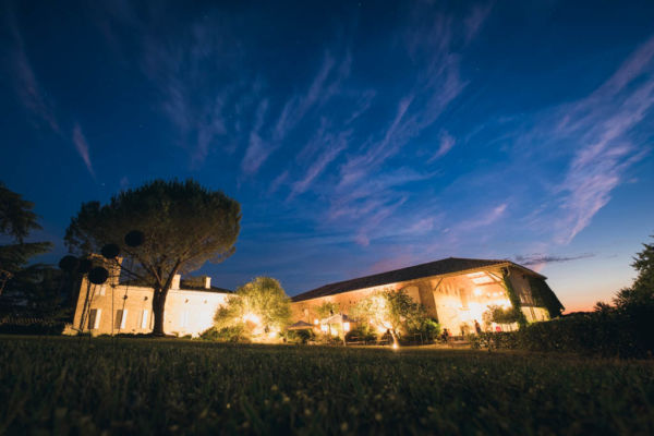 Domaine du château de Terride à la tombée du jour
